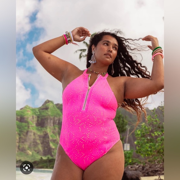 LOVESHACKFANCY X HURLEY - EYELET PAISLEY MODERATE ONE PIECE Cotton Candy - Picture 5 of 16